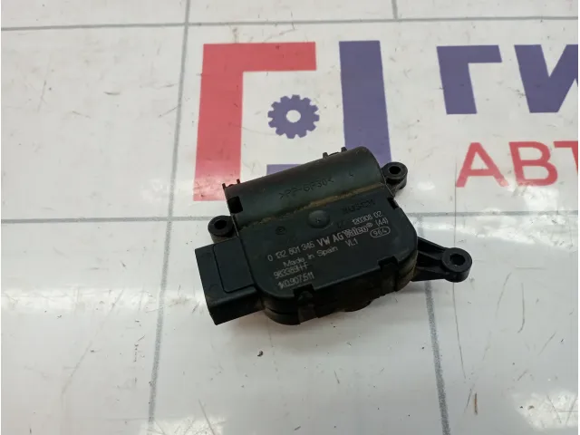 Моторчик заслонки отопителя SEAT Leon (1P) 1K0907511