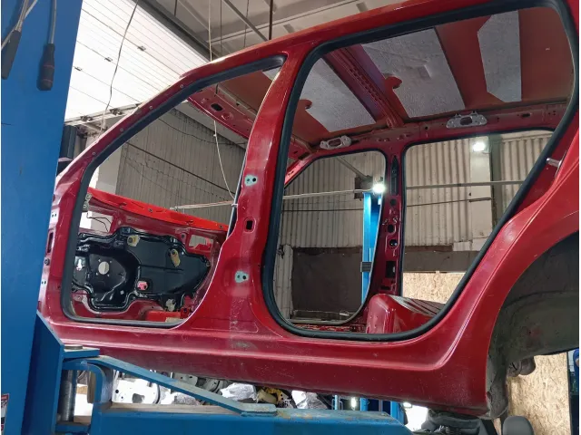 Порог со стойкой левый Skoda Fabia (MK2)