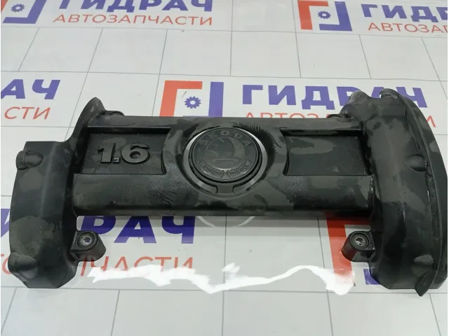 Крышка двигателя Skoda Fabia 03C103925AN