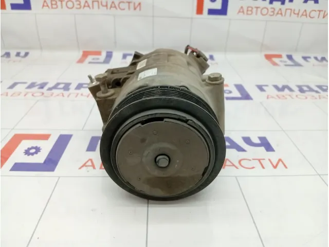 Компрессор системы кондиционирования Skoda Fabia 6Q0820808F