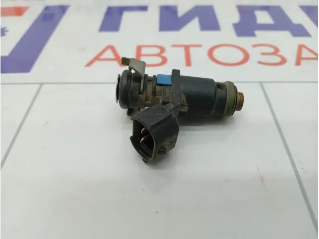 Форсунка инжекторная Skoda Fabia 03C906031A