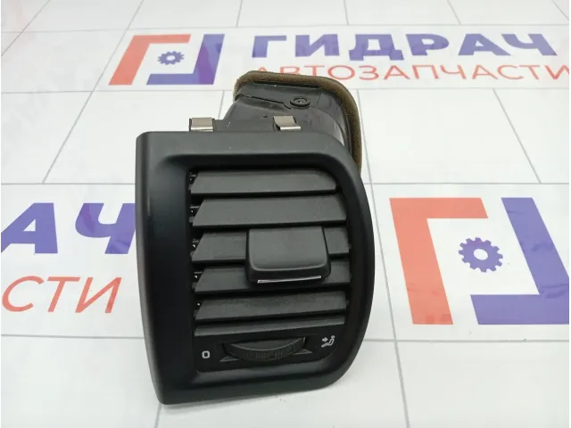 Дефлектор воздушный левый Skoda Fabia 5J0819701
