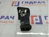 Дефлектор воздушный левый Skoda Fabia 5J0819701