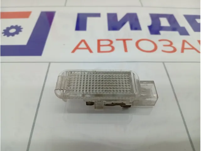 Плафон багажника Skoda Fabia 6L0947415