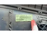 Обшивка двери передней правой Skoda Fabia 5J0867012E.