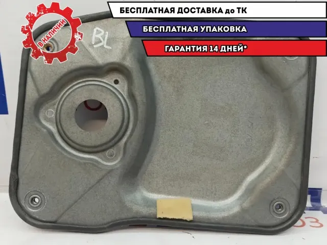 Щит стеклоподъемника заднего левого Skoda Fabia .