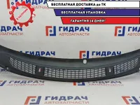 Планка под лобовое стекло Skoda Fabia 5J1819403A.