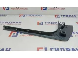Накладка порога внутренняя передняя правая Skoda Fabia 5J7863484. Царапины.