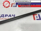 Накладка стекла заднего левого Skoda Fabia 5J6839479. Внутренняя.