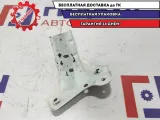 Кронштейн крепления крыла правый Skoda Fabia 5J0821142A.
