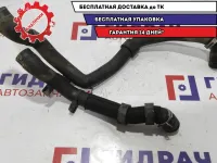 Патрубок радиатора Skoda Fabia 6R0122101P. Двойной.