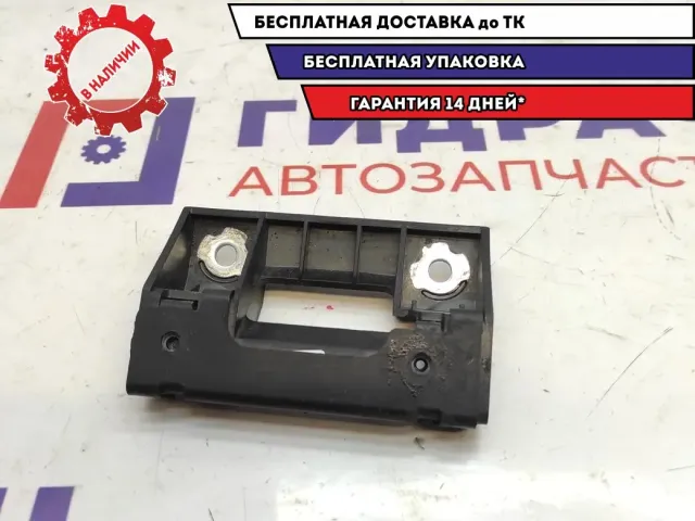Кронштейн Skoda Fabia 5J0863377A.