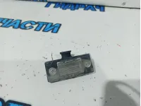 Фонарь подсветки номера Skoda Fabia 2 6Y0943021E. На одном трещина.