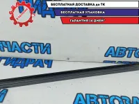 Накладка стекла заднего левого Skoda Fabia 2 5J6839479.