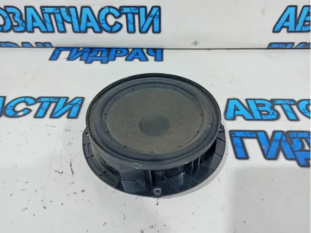 Динамик задней двери Skoda Fabia 2 5J0035411C.