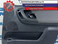 Обшивка двери передней правой Skoda Fabia 2 5J0867012E. Глубока царапина.