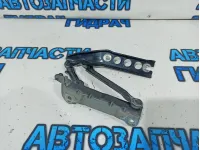 Петля капота левая Skoda Fabia 2 5J0823301.
