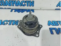 Опора двигателя правая Skoda Fabia 2 6R0199167AA.