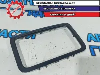 Рамка магнитолы Skoda Fabia 2 5J0858069A.