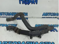 Патрубок радиатора Skoda Fabia 2 6R0122101AF.