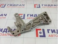 Кронштейн рычага переднего левого Skoda Octavia 1K0199295F