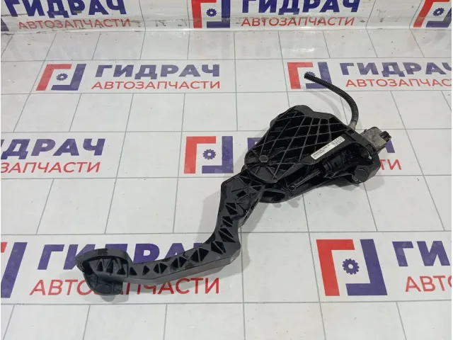 Педаль сцепления Skoda Octavia 1K1721059EE