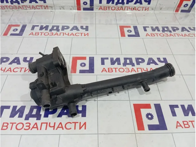 Корпус термостата Skoda Octavia 032121111
