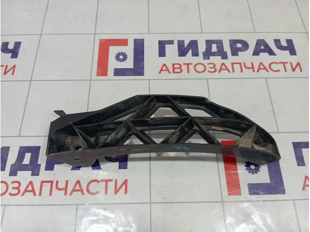 Кронштейн бампера задний левый Skoda Octavia 1Z5807393