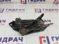 Кронштейн фар передний левый Skoda Octavia 17035201