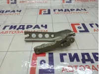 Петля капота правая Skoda Octavia 1Z0823302C