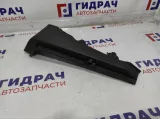 Направляющая шторки багажника правая Skoda Octavia (A5) 1Z5867762C. Дефект.