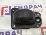 Кронштейн продольного рычага правого Skoda Octavia (A5) 1K0505130J.
