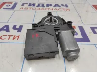 Моторчик стеклоподъемника передний правый Skoda Octavia (A5) 1T0959702S.