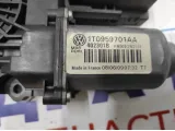 Моторчик стеклоподъемника передний левый Skoda Octavia (A5) 1T0959701AA.