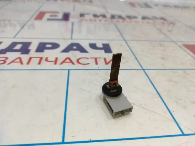 Датчик температуры воздуха Skoda Octavia (A5) 3D0907543.