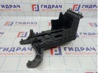 Крепление АКБ Skoda Octavia (A5) 1K0915333H.