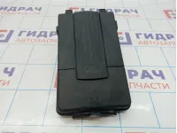 Крышка аккумулятора Skoda Octavia (A5) 3C0915443A.