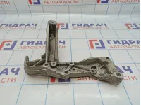 Кронштейн переднего рычага правый Skoda Octavia (A5) 1K0199296F.