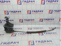 Кулиса КПП Skoda Octavia (A5) 5K1713025D. Потертость.