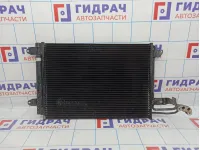Радиатор кондиционера Skoda Octavia (A5) 1K0820411Q.