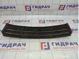 Решетка в бампер центральная Skoda Octavia (A5) 1Z0853677C.