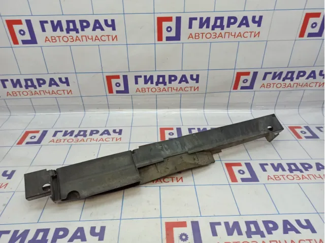 Воздухозаборник Skoda Octavia (A5) 1Z0121285G. На радиатор.