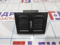 Дефлектор воздушный Skoda Octavia (A5) 1Z0819203. В заднюю консоль.