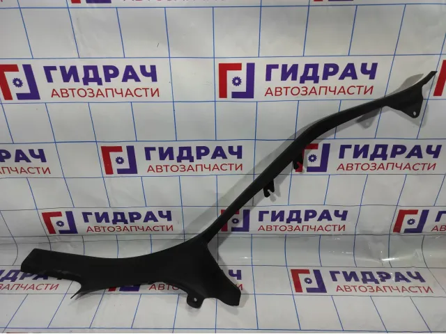 Накладка порога задняя правая Skoda Octavia (A5) 1Z5867766C.