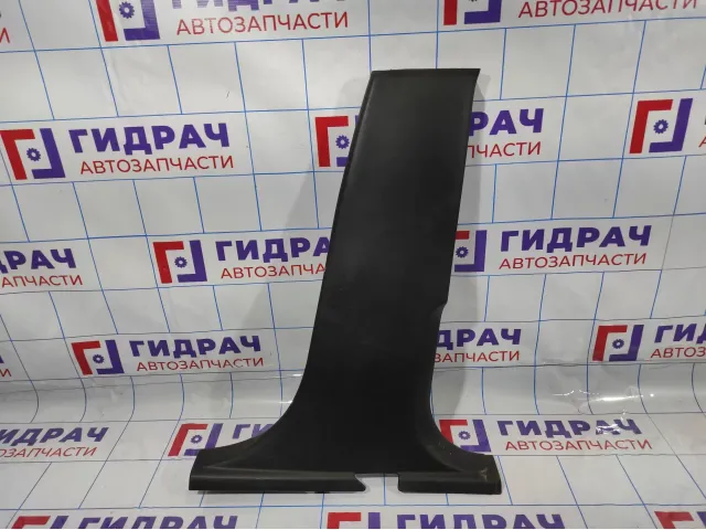 Обшивка стойки средней правая нижняя Skoda Octavia (A5) 1Z0867282.