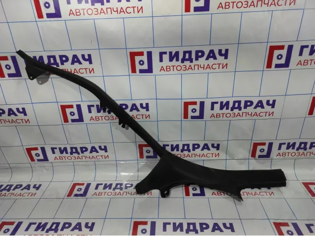 Накладка порога задняя левая Skoda Octavia (A5) 1Z5867765C.