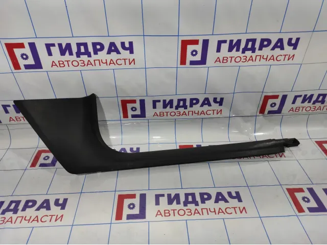 Накладка порога передняя правая Skoda Octavia (A5) 1Z1863484.