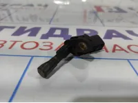 Датчик ABS задний правый Skoda Octavia (A5) 1K0927808.