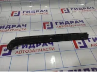 Направляющая заднего бампера левая Skoda Octavia (A5) 1Z5807863.