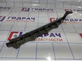 Направляющая заднего бампера правая Skoda Octavia (A5) 1Z5807864.